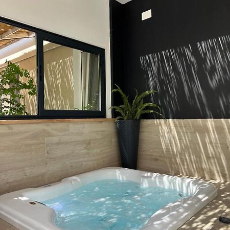 Romantic Apartments シベニク エクステリア 写真