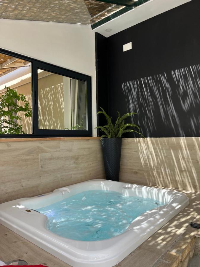 Romantic Apartments シベニク エクステリア 写真